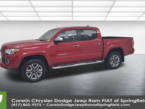 Used 2017 Toyota Tacoma Limited image 7