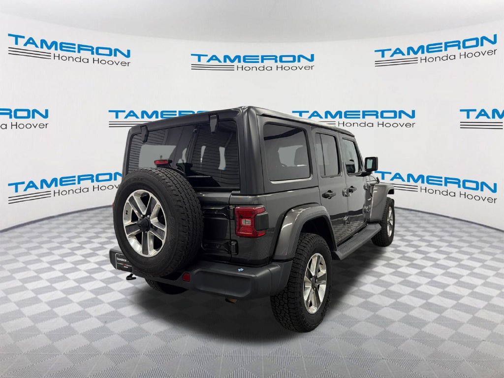 Used 2018 Jeep Wrangler Unlimited Sahara AWD/4WD image 5