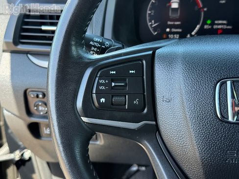 Used 2025 Honda Ridgeline RTL image 17