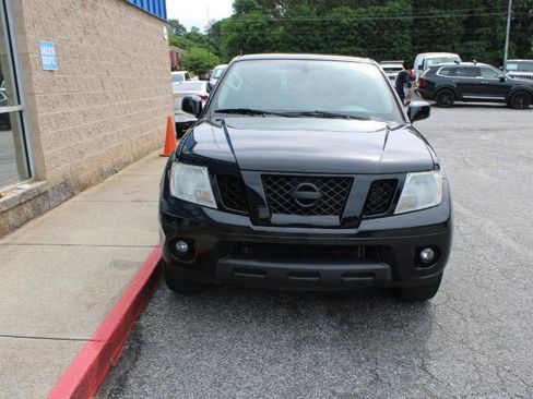 Used 2019 Nissan Frontier SV w/ Value Truck Package RWD image 2