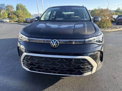 New 2026 Volkswagen Taos SEL AWD/4WD image 2
