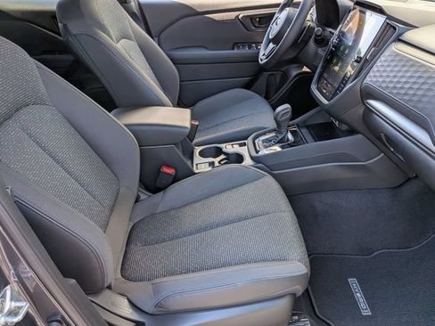 Used 2025 Subaru Forester Premium AWD/4WD image 37