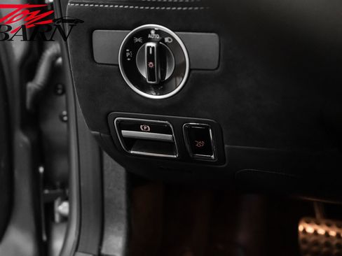 Used 2018 Mercedes-Benz AMG GT R image 31