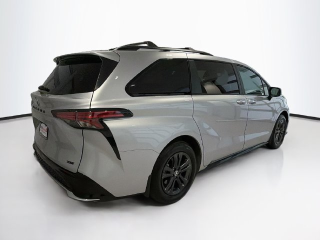 Certified 2025 Toyota Sienna XSE AWD/4WD image 6