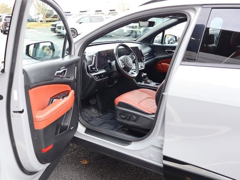 Certified 2023 Kia Sportage SX image 12