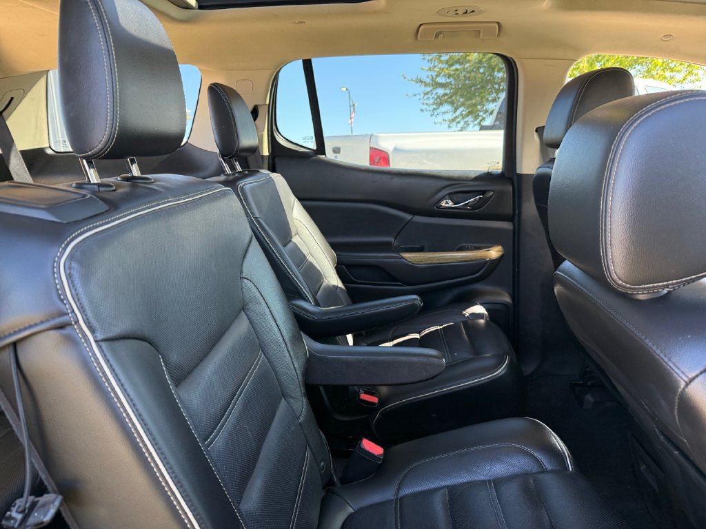 Used 2017 GMC Acadia Denali w/ Technology Package AWD/4WD image 39