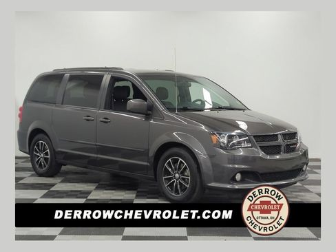 Used 2017 Dodge Grand Caravan GT FWD image 1