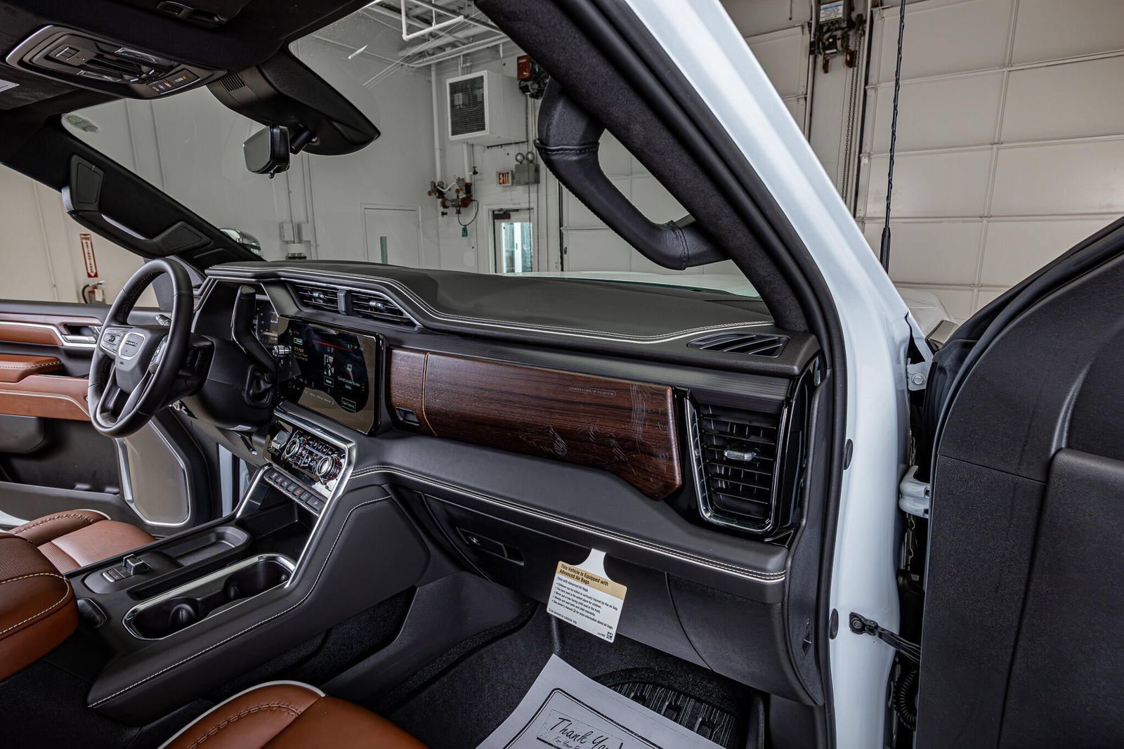 Used 2026 GMC Sierra 3500 Denali Ultimate AWD/4WD image 15