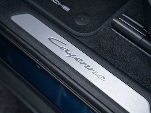 New 2026 Porsche Cayenne image 12