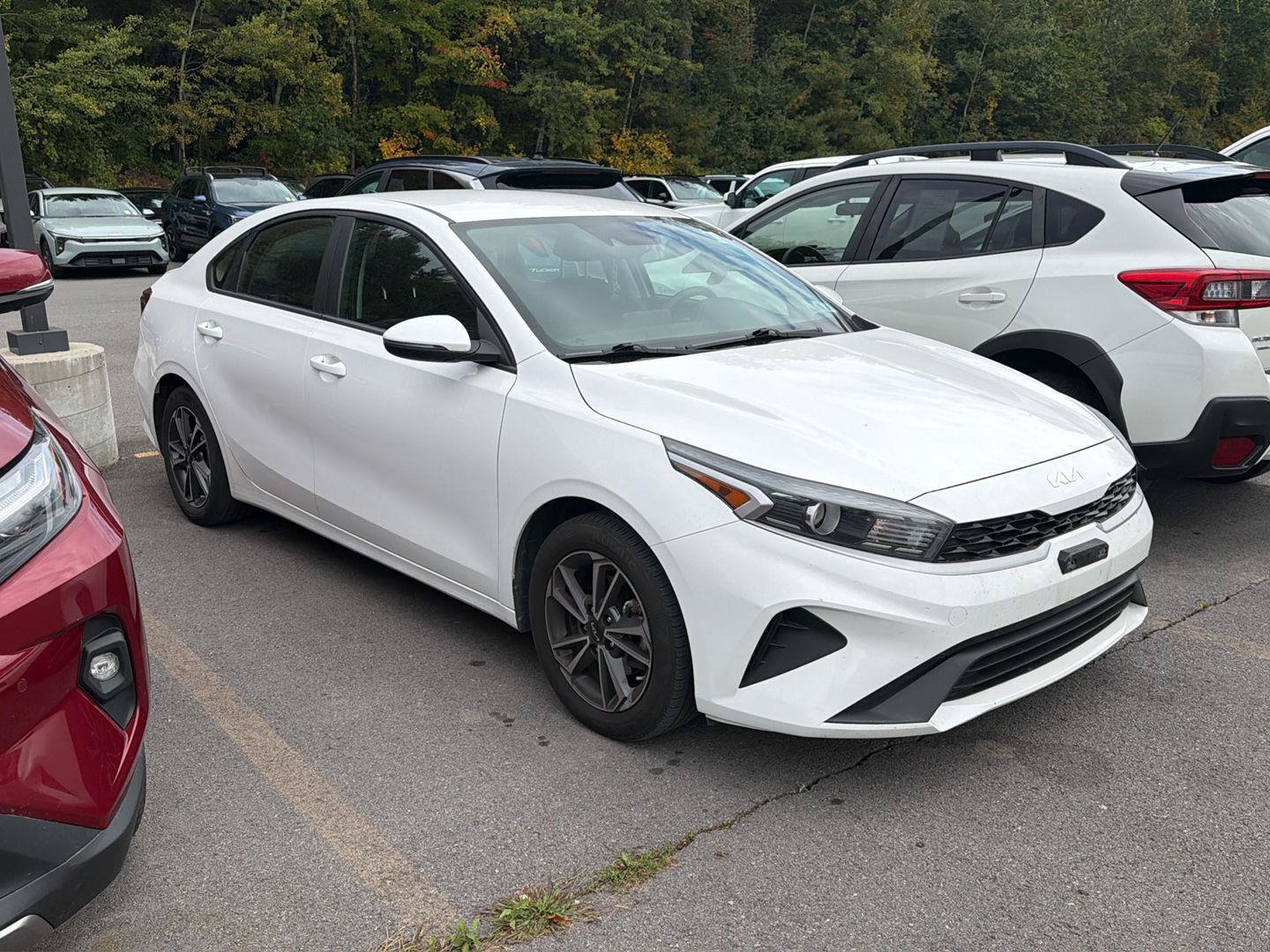 Used 2022 Kia Forte LXS w/ LXS Technology Package FWD image 3