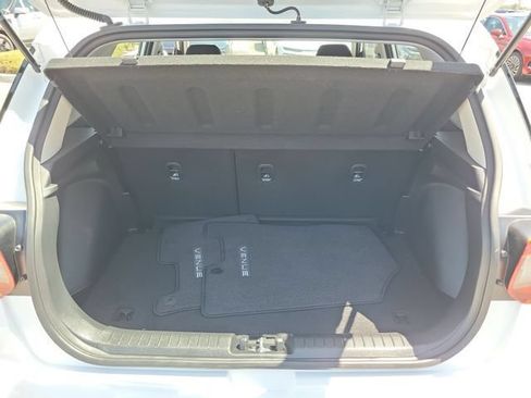 Certified 2026 Hyundai Venue SE FWD image 24