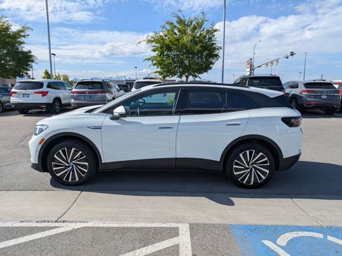 Used 2024 Volkswagen ID.4 Pro AWD/4WD image 10