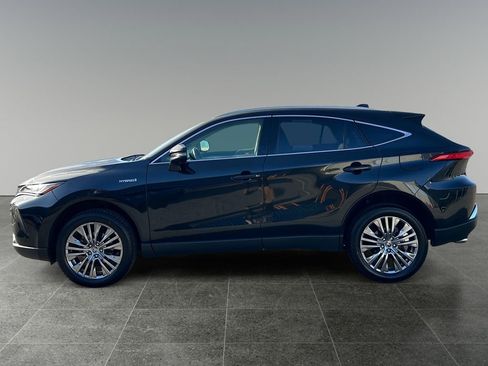 Used 2021 Toyota Venza XLE w/ Softex Package AWD/4WD image 5