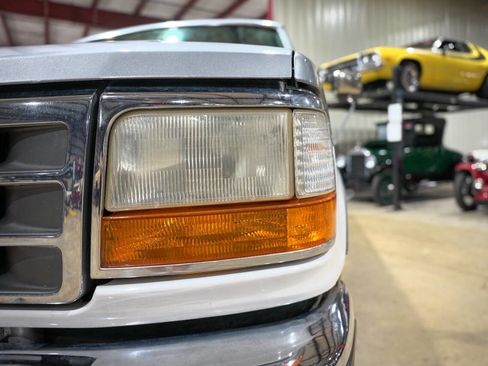 Used 1996 Ford F250 4x4 Regular Cab image 31