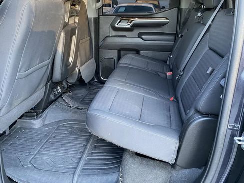 Used 2022 GMC Sierra 1500 Elevation image 9
