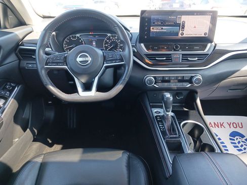 Used 2024 Nissan Altima 2.5 SR w/ SR Premium Package image 30