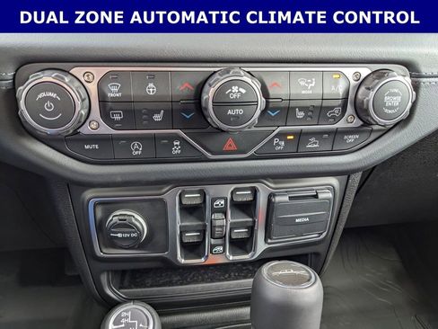 New 2026 Jeep Gladiator Sport image 15