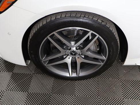 Used 2019 Mercedes-Benz S 560 4MATIC Sedan image 24