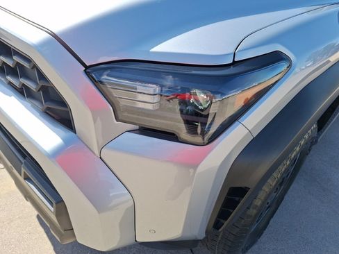 Used 2025 Toyota 4Runner TRD Off-Road AWD/4WD image 10