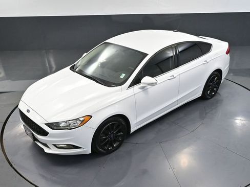 Used 2017 Ford Fusion SE image 53