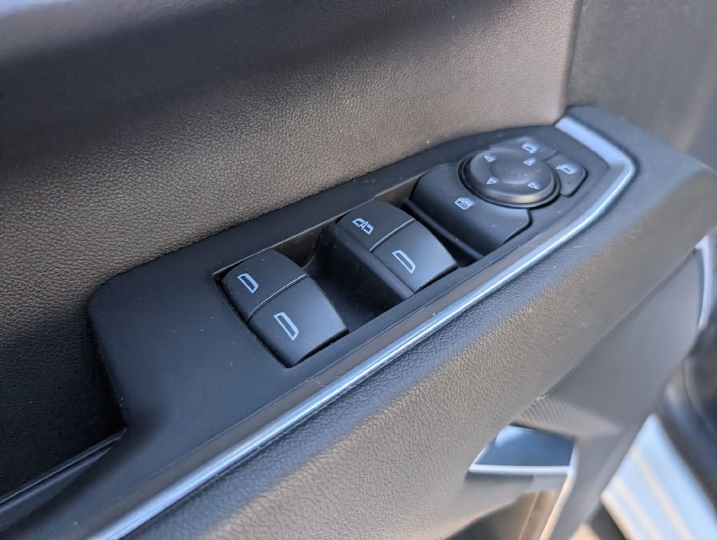 Used 2024 Chevrolet Silverado 2500 LT AWD/4WD image 12
