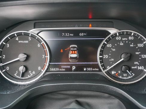 Used 2024 Nissan Rogue S FWD image 22
