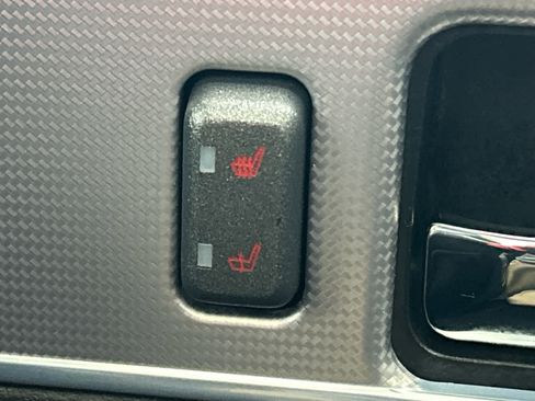 Used 2014 Lincoln MKX AWD w/ Equipment Group 102A image 16