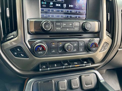 Used 2017 Chevrolet Silverado 1500 High Country AWD/4WD image 36