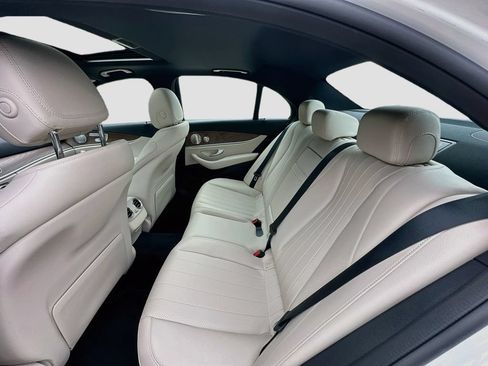 Used 2022 Mercedes-Benz E 350 Sedan image 26