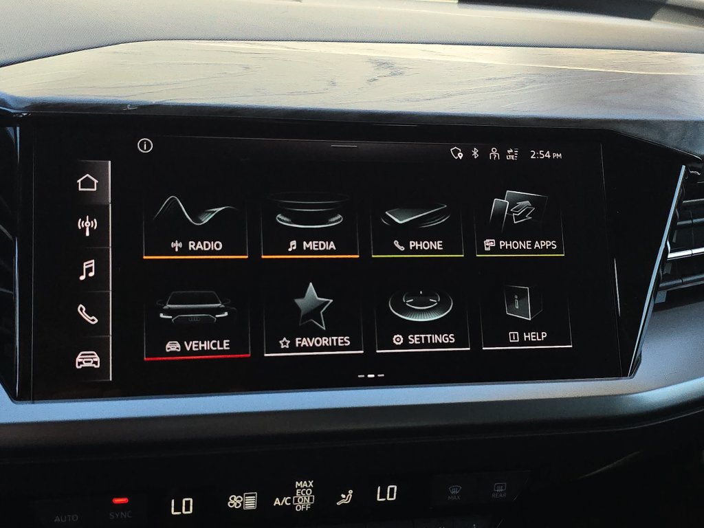 Used 2023 Audi Q4 e-tron Premium AWD/4WD image 27