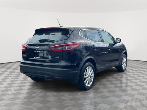 Used 2021 Nissan Rogue Sport S image 6