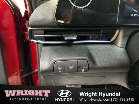 Certified 2025 Hyundai Elantra SEL FWD image 23