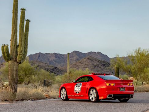 Used 2011 Chevrolet Camaro SS w/ LPO, Ground Effects Package image 7
