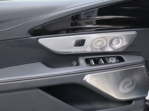 New 2026 Lincoln Nautilus Reserve image 22