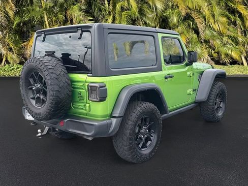 Used 2025 Jeep Wrangler Sport AWD/4WD image 5