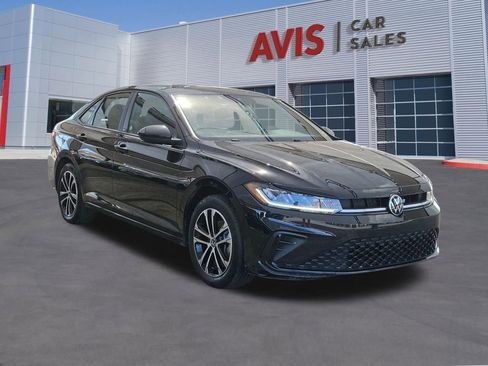 Used 2025 Volkswagen Jetta Sport FWD image 9