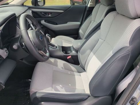 Used 2025 Subaru Outback Premium w/ Popular Package #1A image 11