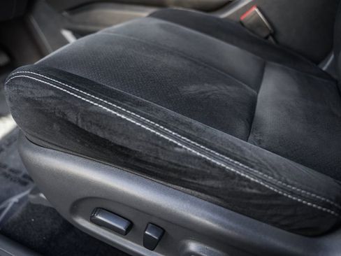 Used 2018 Nissan Murano SV image 33