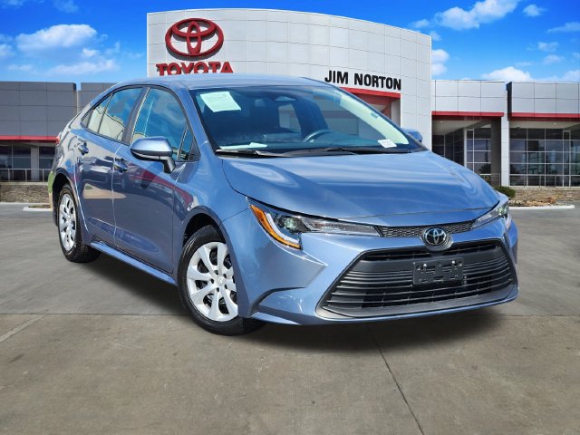 Used 2026 Toyota Corolla LE FWD image 1