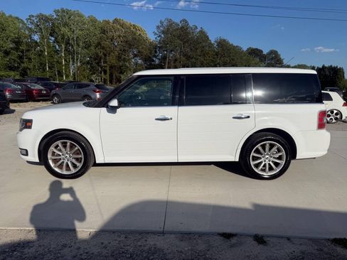 Used 2018 Ford Flex Limited FWD image 4