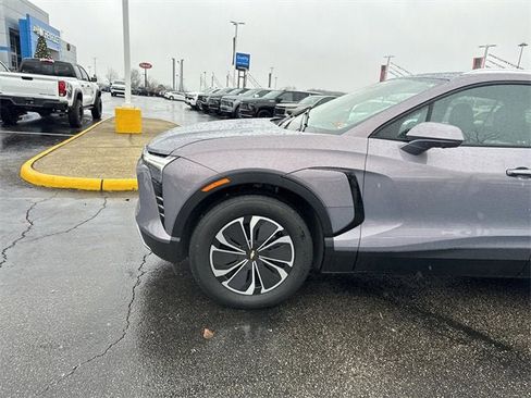 New 2025 Chevrolet Blazer EV LT image 40