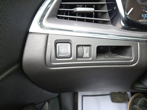 Used 2017 Cadillac XT5 Premium Luxury image 48