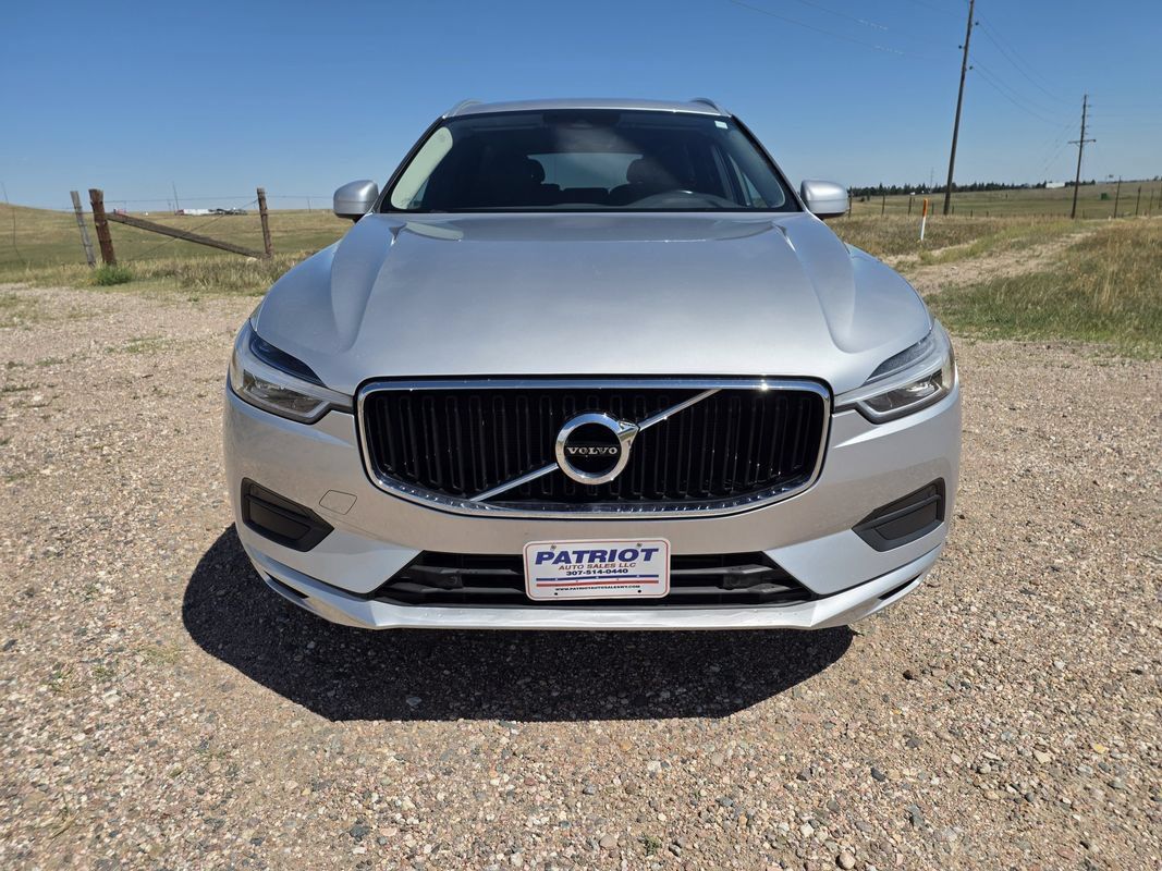Used 2019 Volvo XC60 T6 Momentum w/ Multimedia Package AWD/4WD image 8