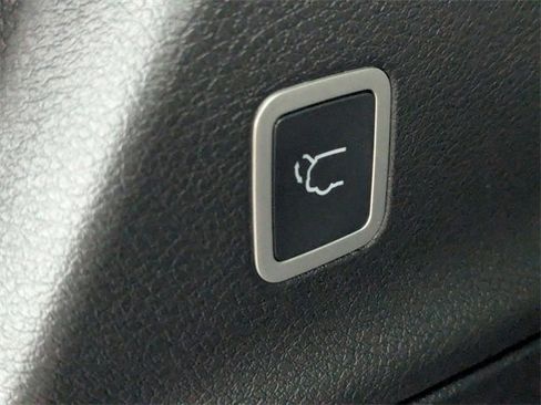 New 2026 Chrysler Pacifica Select image 30