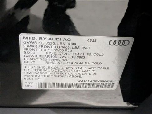 Used 2024 Audi Q8 e-tron Premium Plus w/ Premium Plus Package image 30