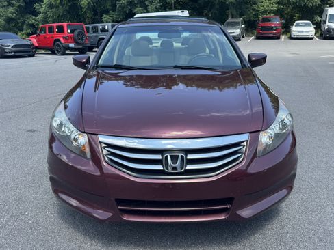 Used 2011 Honda Accord EX-L image 2