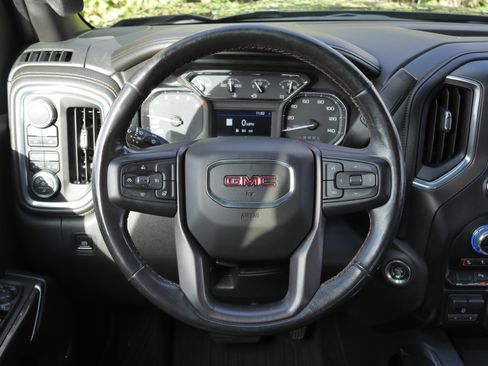 Used 2019 GMC Sierra 1500 AT4 w/ Off Road Performance Package image 7