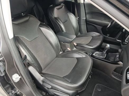 Used 2021 Jeep Compass Latitude FWD image 25