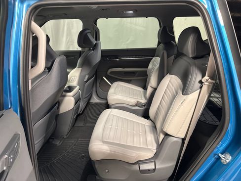 Certified 2024 Kia EV9 Land AWD/4WD image 5