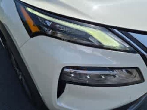 Used 2023 Nissan Rogue SL w/ SL Premium Package AWD/4WD image 8